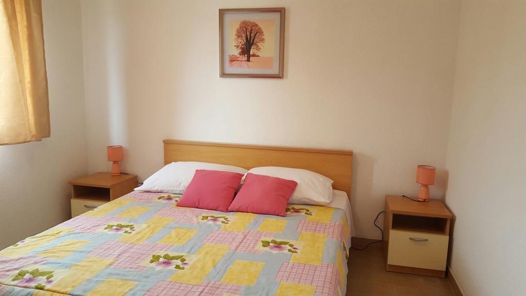 Apartmani Ramljak Marina Zewnętrze zdjęcie